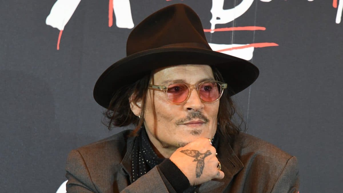 Depp's Colonial Literary Adaptation Raises Questions